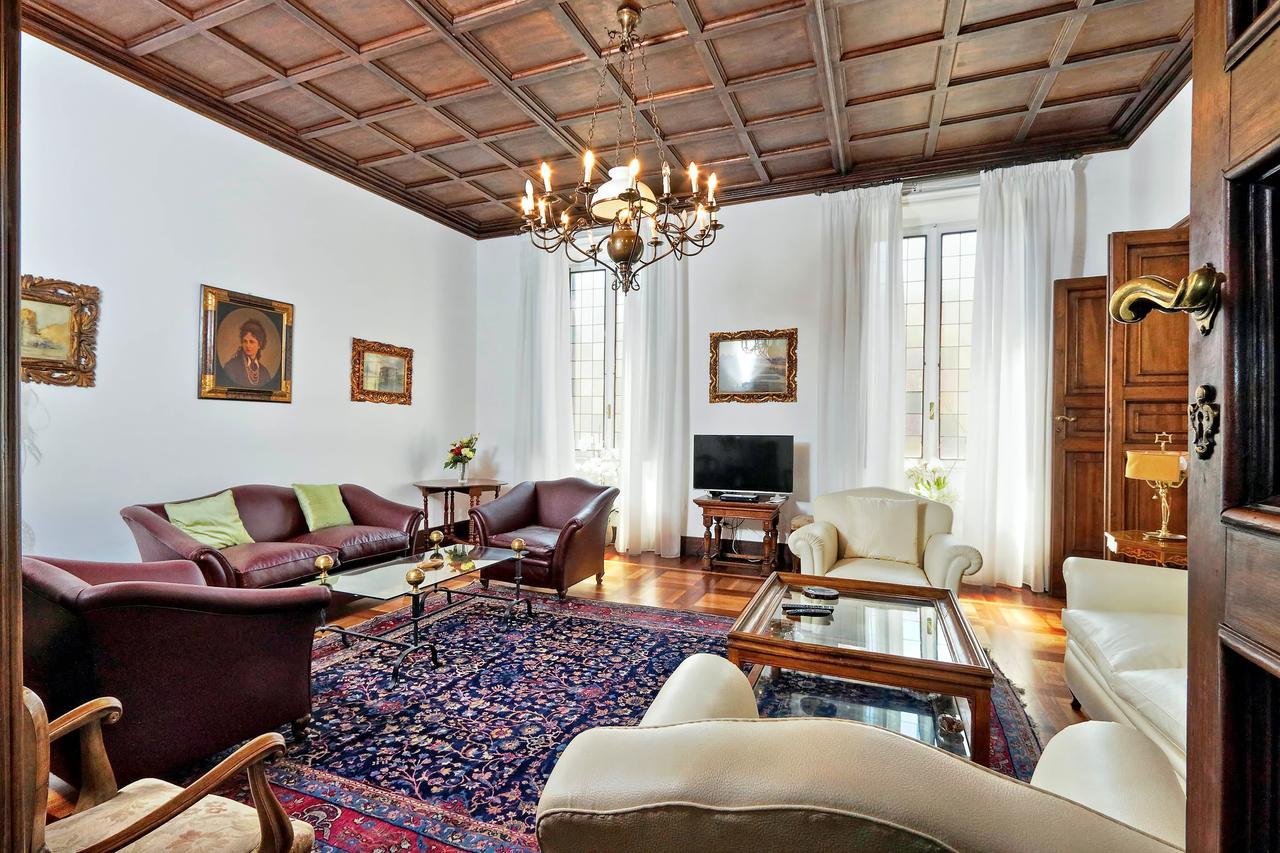Prestigious Apartment Via Veneto ローマ エクステリア 写真